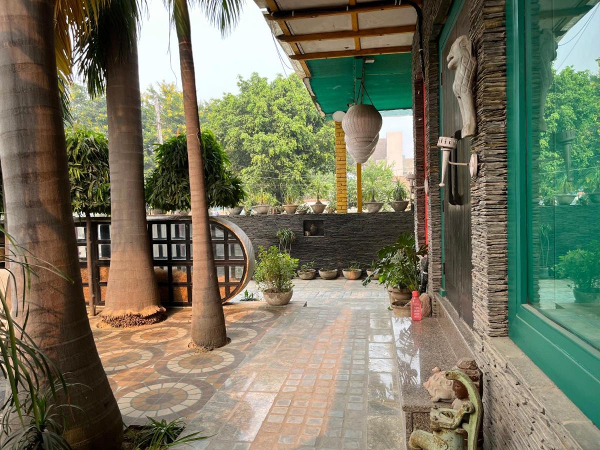 Aakritii Hotels Gurgaon Dış mekan fotoğraf