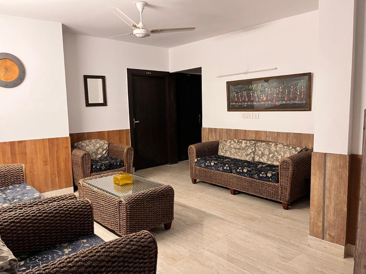 Aakritii Hotels Gurgaon Dış mekan fotoğraf