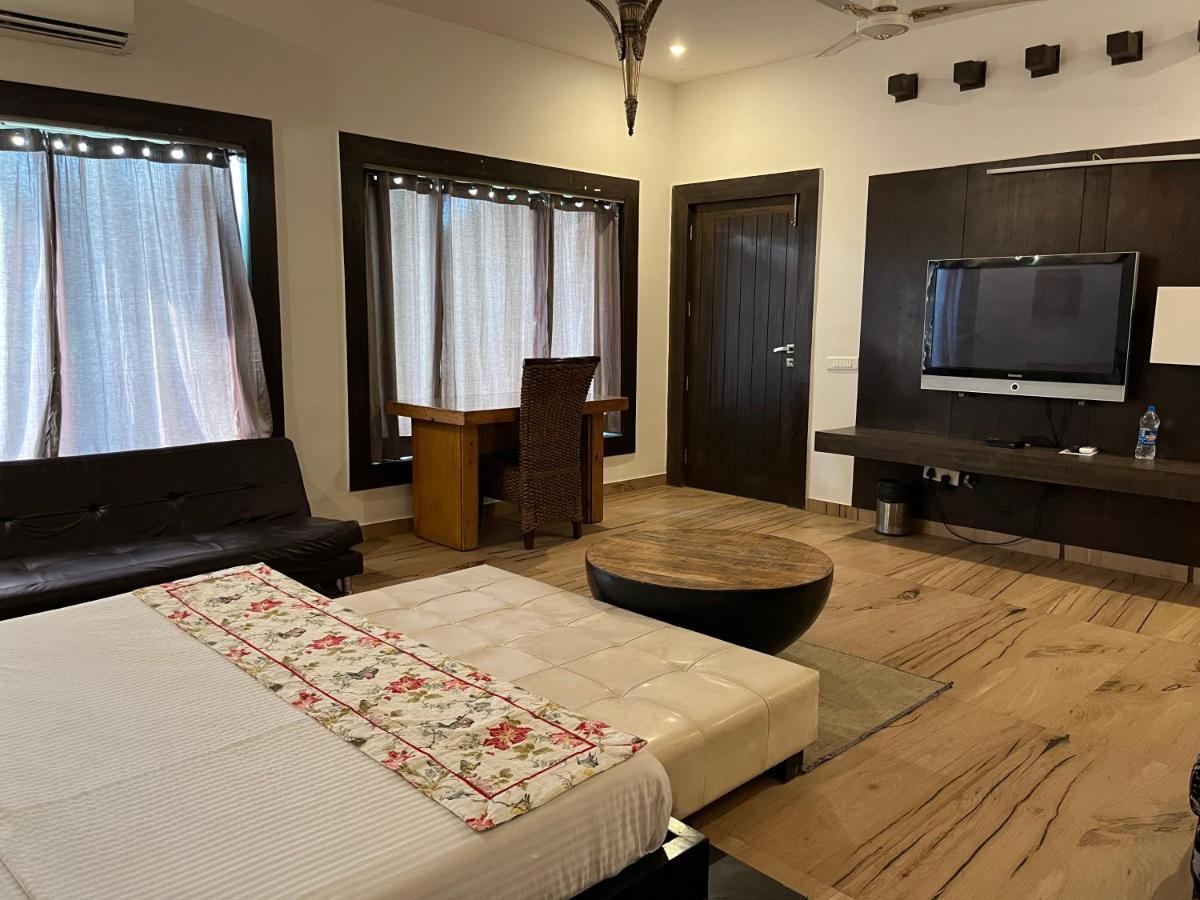 Aakritii Hotels Gurgaon Dış mekan fotoğraf