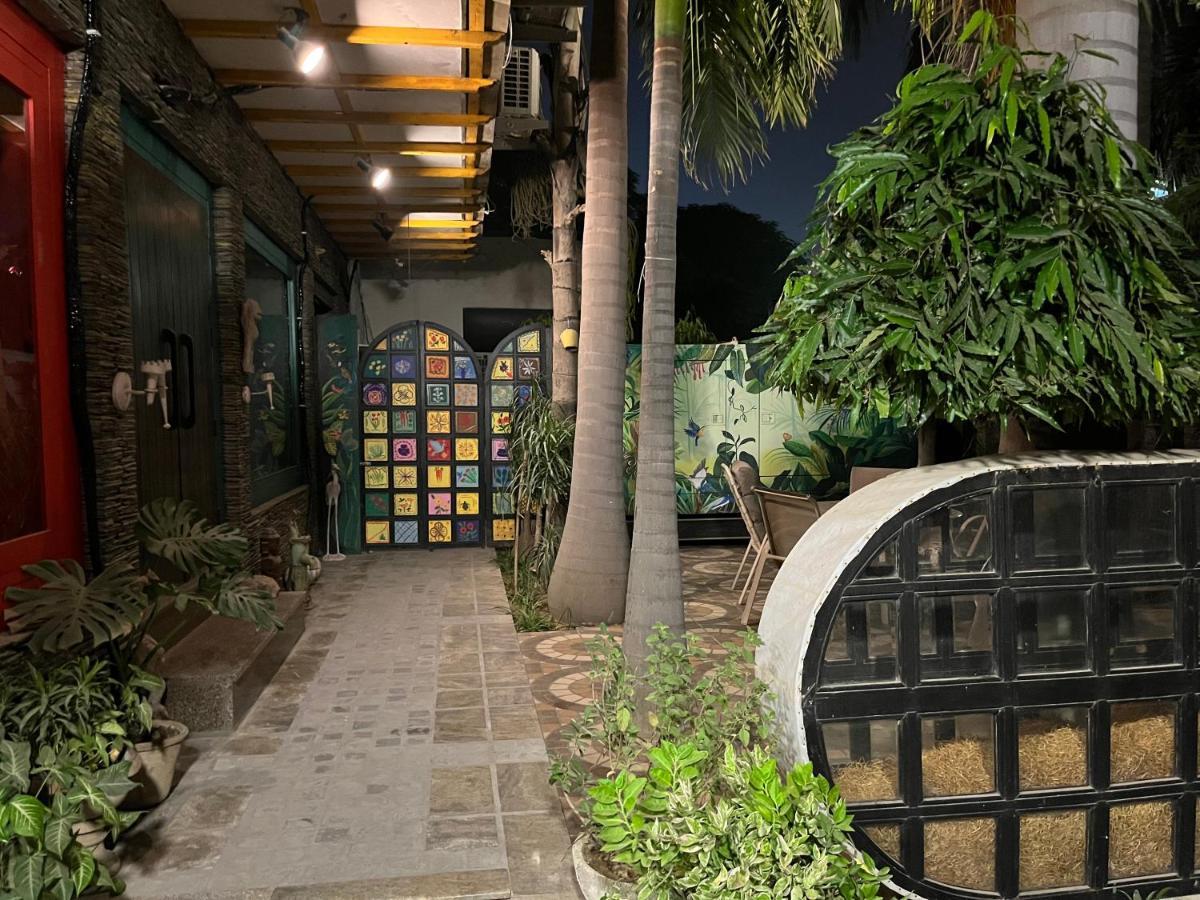 Aakritii Hotels Gurgaon Dış mekan fotoğraf